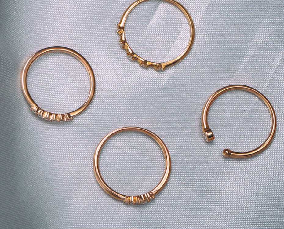 Classic Pearl Drop Earrings with 14K Gold Accents - Imagem 2